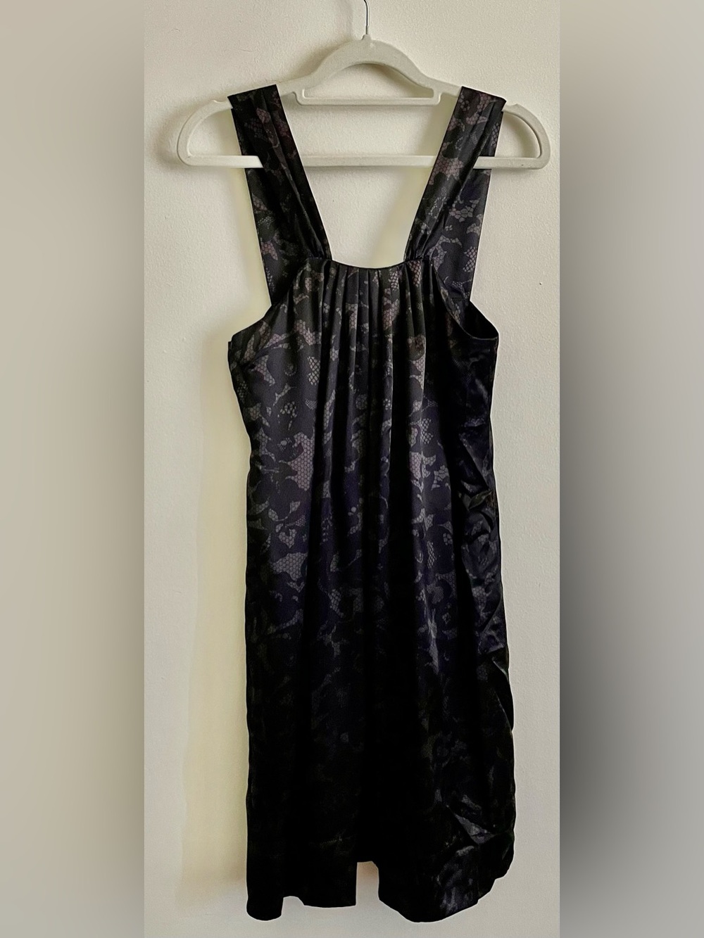 🖤 NWOT Black Floral Jacquard Sleeveless Dress 🖤
